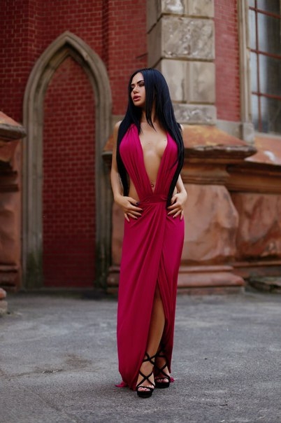👠💋 Живу и работаю в Москве, поэтому наша встреча будет комфортной и незабываемой. У меня есть множество способов доставить тебе удовольствие: классический секс, оральный, анальный, массаж, стриптиз... Что бы ты ни предпочел, я сделаю все, чтобы ты остался доволен. 😈💦 На моих фото я, и они 100% реальные. Поверь, со мной ты будешь испытывать невероятные ощущения и получишь настоящий оргазм. Мои клиенты всегда остаются довольны и хотят возвращаться ко мне снова и снова. Не будь стеснителен, я твоя девушка на час или на ночь. Жду звонка от тебя! 💖📞 Ирина